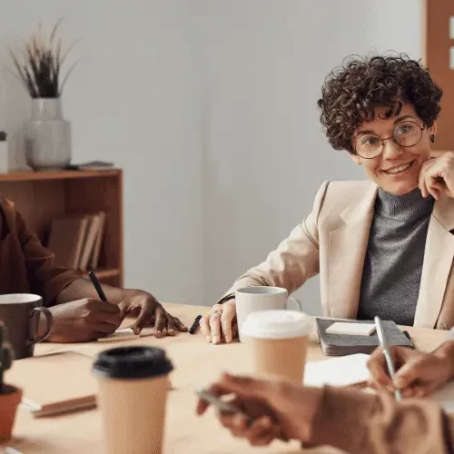 มอบอำนาจให้ผู้อำนวยการสำนัก ผู้อำนวยการกอง ผู้อำนวยการหรือหัวหน้าส่วนราชการอื่นใดที่เรียกชื่ออย่างอื่นและมีฐานะเทียบเท่าผู้อำนวยการสำนักหรือผู้อำนวยการกอง ปฏิบัติราชการแทนอธิบดีกรมส่งเสริมการเกษตร(คำสั่งกรมส่งเสริมการเกษตร ที่ ๑๑๐/๒๕๖๗ ลงวันที่ ๑๖ ม.ค.๖๗)